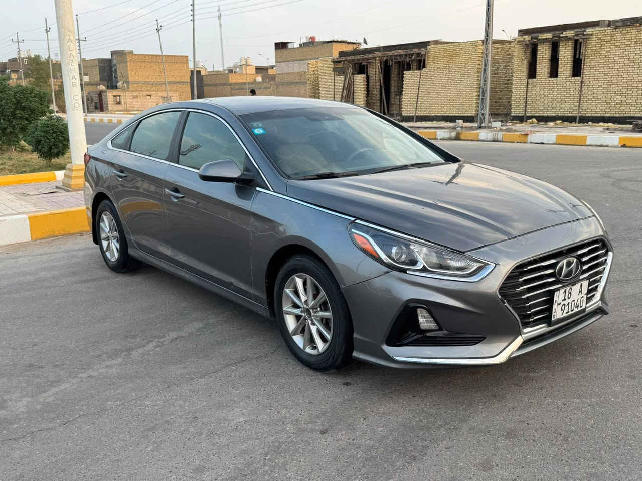 سلام عليكم للبيع سوناته  موديل 2018 حره تحويل سياره جاهزه ونضيفه سياره كارتون بيها بنيد صبغ وقبق سندوق صبغ وبجملق المامي نص بي صبغ فقظ وبدون تبديل سعر 108 وبيها مجال مكان سياره ناصريه للاستفسار ***********
