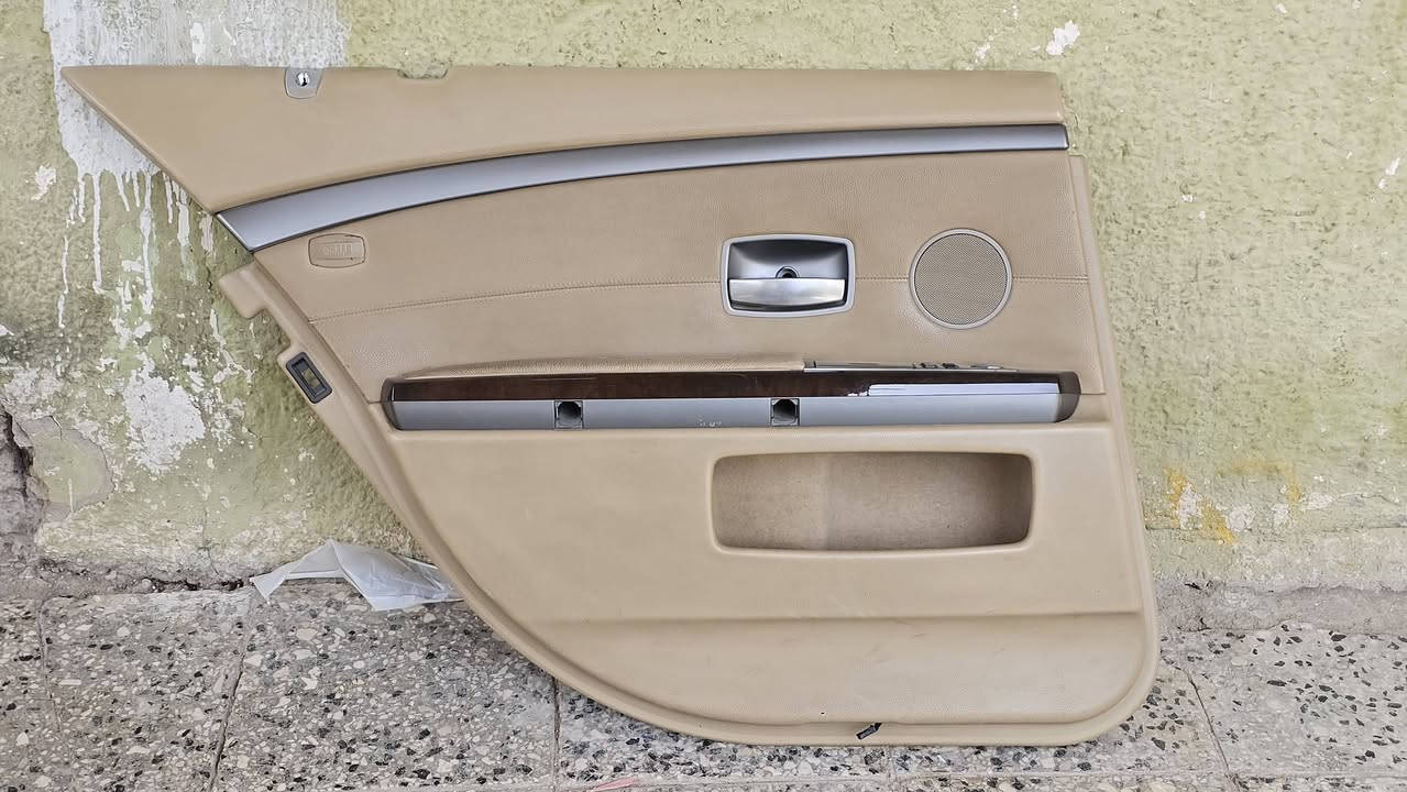 غرفه بيجي للبيع حلل واخذ
بيه فقط الكشنات الاماميه الجلد تعبان الباقي نظيفات ***********
العنوان بابل
