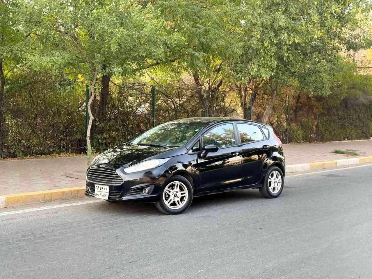 ford fista 2018 
مةكينه ١٦
دةركاي سايةق و جاملغ و روبعيك بونيت سبوغه
شانسي نةگرتوه بةشةرت
بةشةرتي كير مةكينه تةبريد تةحويل 
نرخي ٦٥$

عربي سعر ٦٥$
فورد فيستا ٢٠١٨
مكينة ١٦
سيارة جاهز من كير محرك تبريد صدر
تحويل شرط
سيارة بي قطعتين و روبع صبغ
واتس اب *********** أربيل, العراق
