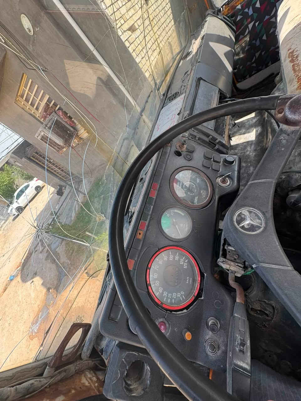 سلام عليكم البي للبيع مديل 81 محرك 28 جديد كير 25 جديد شاصي مكفول كفاله عامه رقم الاماني سنويه للتنتهي 28 ***********
***********
