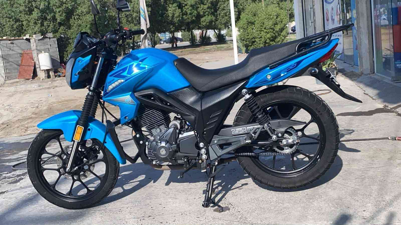 سلام عليكم دراجه RK200c رقم اربيل انكليزي 
موديل 25طالعه ب26 بشهر 1ماشيه 23الف ما مشتغله دلفري مكفوله جيب فيتر وتعال السعر 2250 وبيه مجال للتواصل ***********@

نص مكتوب في الصور:
- ١٥:١٨ ٢٠٢٦/٠٩/٢٤
- Infinix NOTE 30 Pro
- ١٥:١٨ ٢٠٢٦/٠٩/٢٤ Infinix NOTE 30Pro
- ١٥:٥٢ ٢٠٢٦/٠٩/٢٤
- ١٥:٥٣ ٢٠٢٦/٠٩/٢٤