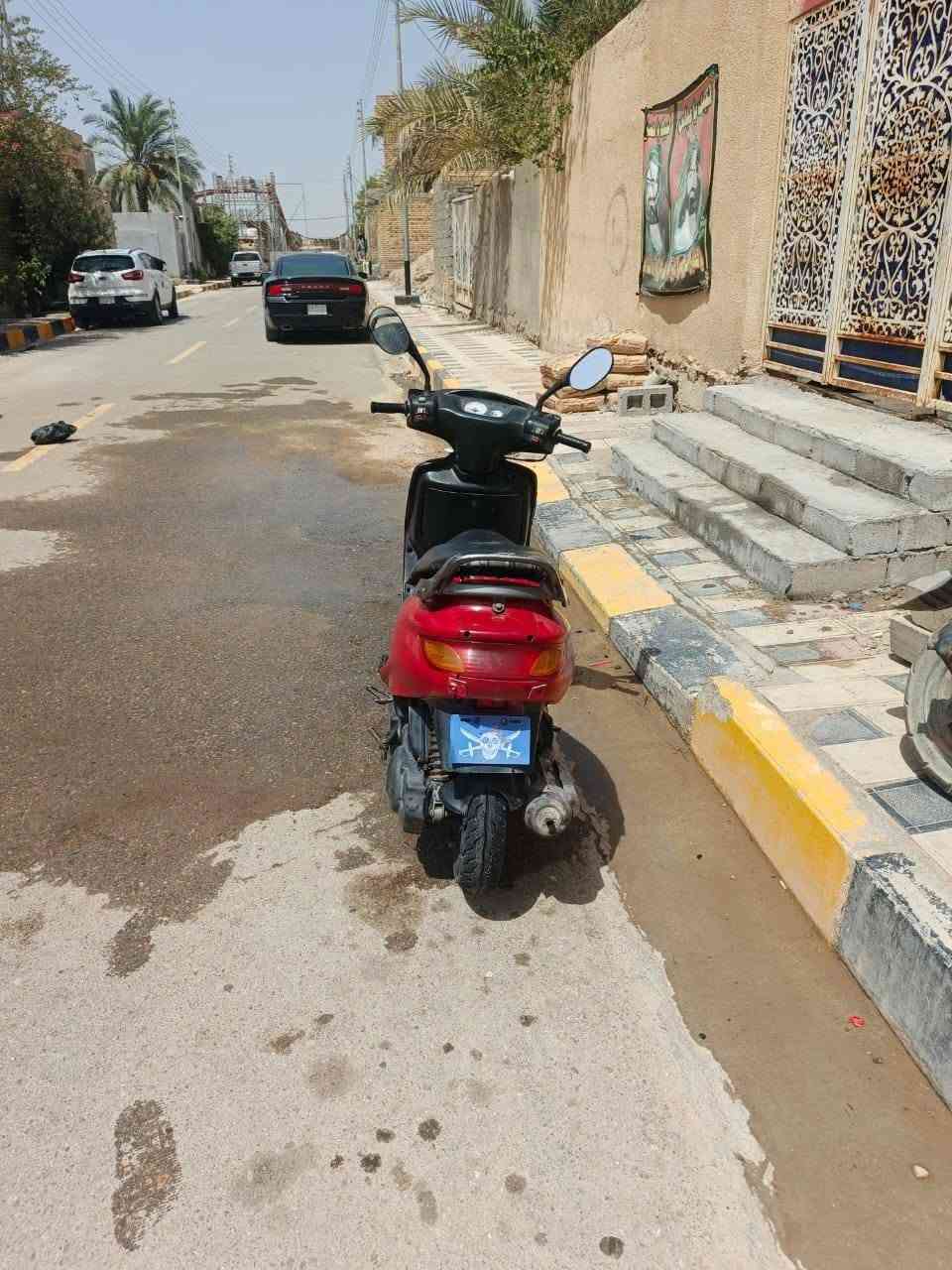 دراجه فراشه للبيع نضيفه  *********** تصال
