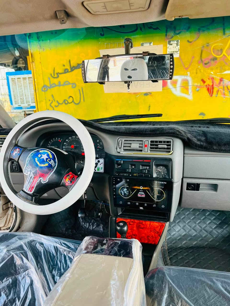 السلام وعليكم فكترا ٢٠ موديل ١٩٩١ شرط التحويل سنويه لل ٢٠٣٠ محرك كير بشرط صبغ جماليه سياره متعوب عليه طخم تايرات ماصارلهن شهر السعر ٤٠ وبيه مجال شي قليل المكان گوير ***********
