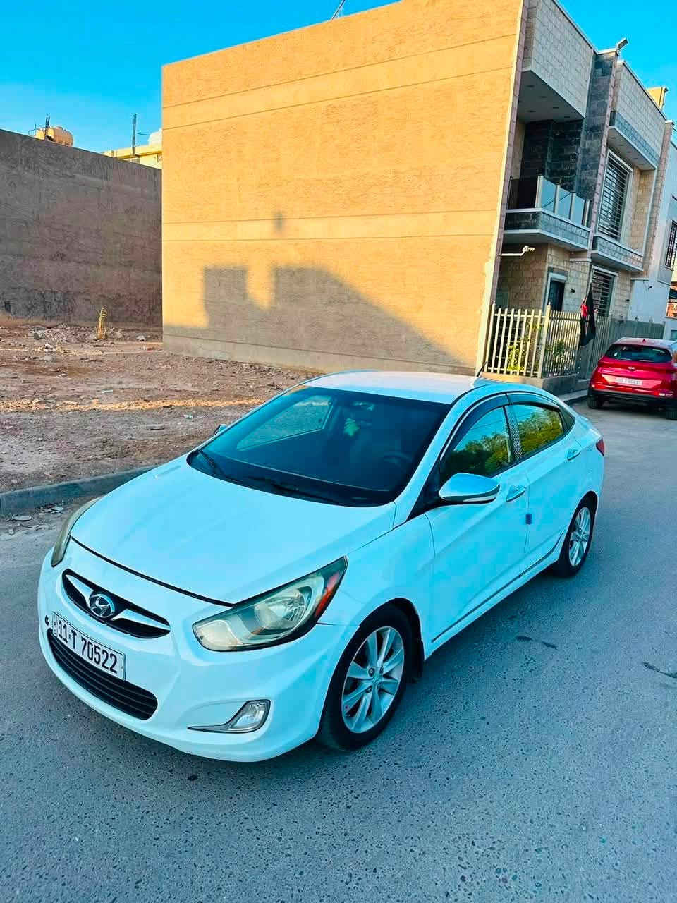 للبيع هونداي أكسنت 2016
رقم بغداد الجديد 
هزه جديده سنويه جديده بأسمي 
محرك 1600 
كير AT
صدر جديد 
تخم تاير جديد باتري جديد 
دوشمه كشنات شاشه وكامره خلفيه 
تبريد ممتاز 
سياره جاهزه من كلشي 
صبغ 3 قطع من امريكا  
السعر 88 ورقه 
مكاني الغزاليه 
***********
