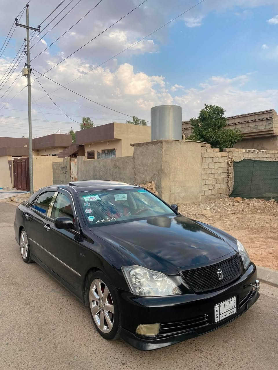 بەناوی خودای گەورە
TOYOTA CROWN 2005 
شاهینەی 2005 
براوە براوە براوە 
فول فول 
جڵدو هیتەر 
سڵاید 
ناو رەشی ساج سور 
ویل دینگەی ستیلی بیلاد 
چوار تایەو ویلی لۆک 
سوکان حەیزەران 
چوار دەبڵی دایسی سەوز 

5 بەسمە
کارەبای بەشەرت 
سەقفی بۆیاغی بەشەرت 
توندو تۆڵی بەشەرت 
کامل جوانکاری بۆ کراوە هی ماڵەنە و مەعرەز نیە 
شاهینەی 2005 بەسمە رەشی فول فول ناو رەشی ساج سور جڵد و هیتەر و سڵاید دینگە ستیلی بیلاد تایەی لۆک سەیارەکە یەک دینار مەسرەفی تێدانیە چوار دەبڵی دایسی سەوزی لەژێرە بەدڵی خۆت بەرز و نزمی دەکەی 

بۆ نرخ نامە بنێرە یان تەلەفۆن بکە 
شوێن چەمچەماڵ
***********
