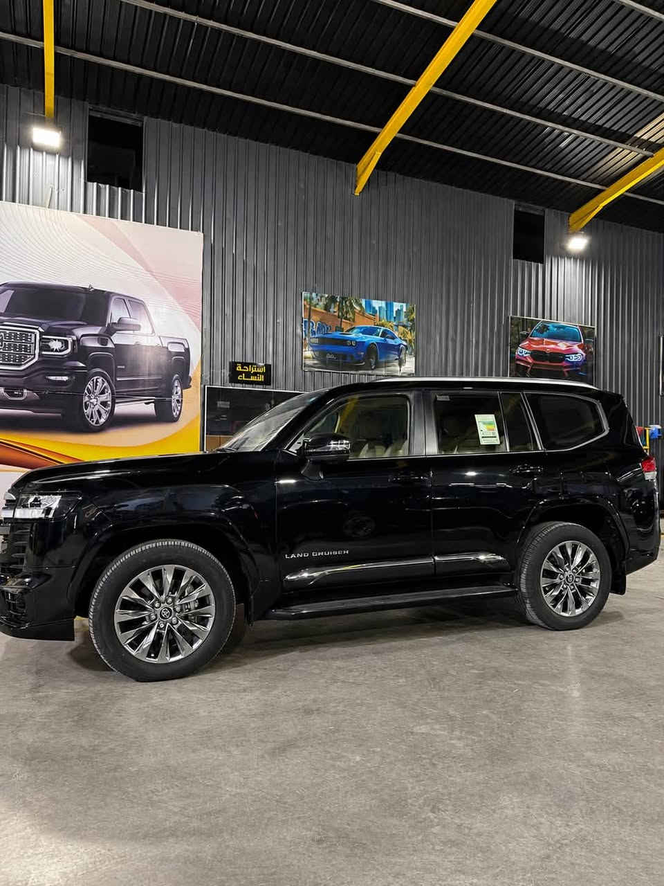 🖤 للبيع لاندكروز GXR Limited-Twin Turbo موديل 2024 🖤

🚘 تويوتا لاندكروز GXR Twin Turbo
📅 موديل 2024
⚫ اللون: أسود
🛣️ الممشى: 45,000 كم
✨ GXR Limited – أعلى المواصفات
🛡️ مغلفة تغليف كامل PPF
🇮🇶 رقم بغداد
✅ سيارة كلين

🔥 المواصفات:

• أبل كار بلاي + أندرويد أوتو
• فتحة سقف
• صندوق كهربائي
• 7 راكب
• شاحن لاسلكي
• Auto Hold
• بصمة وتشغيل ذكي
• 3 شاشات
• دفع رباعي كامل 4×4
• مراقبة ضغط الإطارات
• 3 أوضاع للقيادة
• مثبت سرعة
• ثلاجة
• حساسات أمامية وخلفية
• مقاعد كهربائية
• تحذير مغادرة المسار والمساعدة على البقاء بالمسار
• عتبات أبواب أمامية وخلفية مضيئة
• مواصفات أمان ومساعدة بالقيادة
• إنارة LED
• كاميرات ومواصفات إضافية

💎 السيارة كلين ونظيفة جداً، مغلفة PPF بالكامل

الاستفسار ***********
