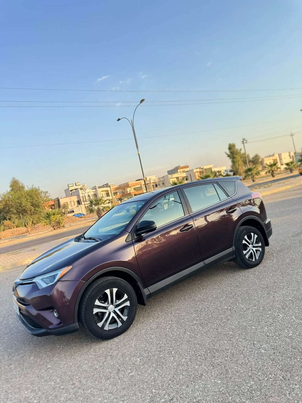 تويوتا راف فور
موديل 2018 الفئه Le
وارد امريكي بدون صبغ
فور ويل AWD
حساسات رادار امامي 
تحديد مسار+تحدير خروج عن مسار
مثبت سرعه +شاشه دعم كار بلي 
كامره خلفي +نقطه عمياء
تحكمات استيران جهتين
صدر امامي خلفي جديد 
تخم تايرات جديد انتاج2026
رقم سنويه جديد اربيل بسمي 
بدون حادث فقط تخريب جاملغ دعاميه امامي فقط
سعرها 153 بيها مجال بسيط
مكان كركوك  ***********
