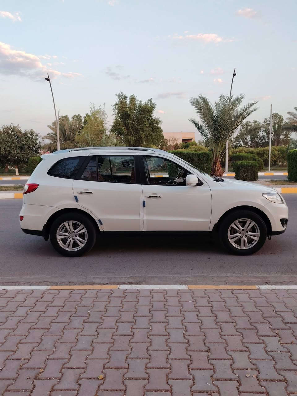 السلام عليكم للبيع بسعر 135 سنتافي 2011 خليجي مكفوله من الصبغ فقط شبر بارد الباقي مكفول  فول موصفات مكينه 6 سلندر 3500 فتحه سقف 7 راكب 3 قطع تبريد 5 بصمات تخم تايرات جدد صدر امامي خلفي جديد تبريد ثلج رقم وهزه وسنويه جدد رقم بغداد العنوان تكريت
***********
السلام عليكم للبيع بسعر 135ورقه سنتافي 2011 خليجي مكفوله من الصبغ فقط شبر بارد الباقي مكفول  فول موصفات مكينه 6 سلندر 3500 فتحه سقف 7 راكب 3 قطع تبريد 5 بصمات تخم تايرات جدد صدر امامي خلفي جديد تبريد ثلج رقم وهزه وسنويه جدد رقم بغداد العنوان تكريت
