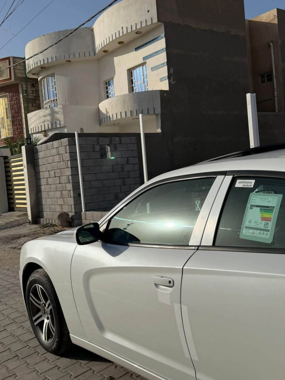 چارجر • ٢٠١٤ • لوحات بصره