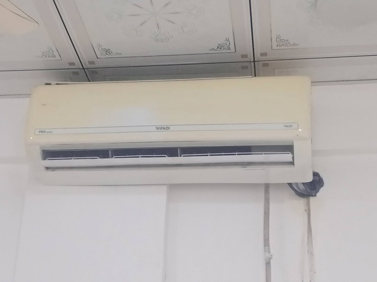 السلام عليكم متوفر سبلت طن ونص بسعر 250
