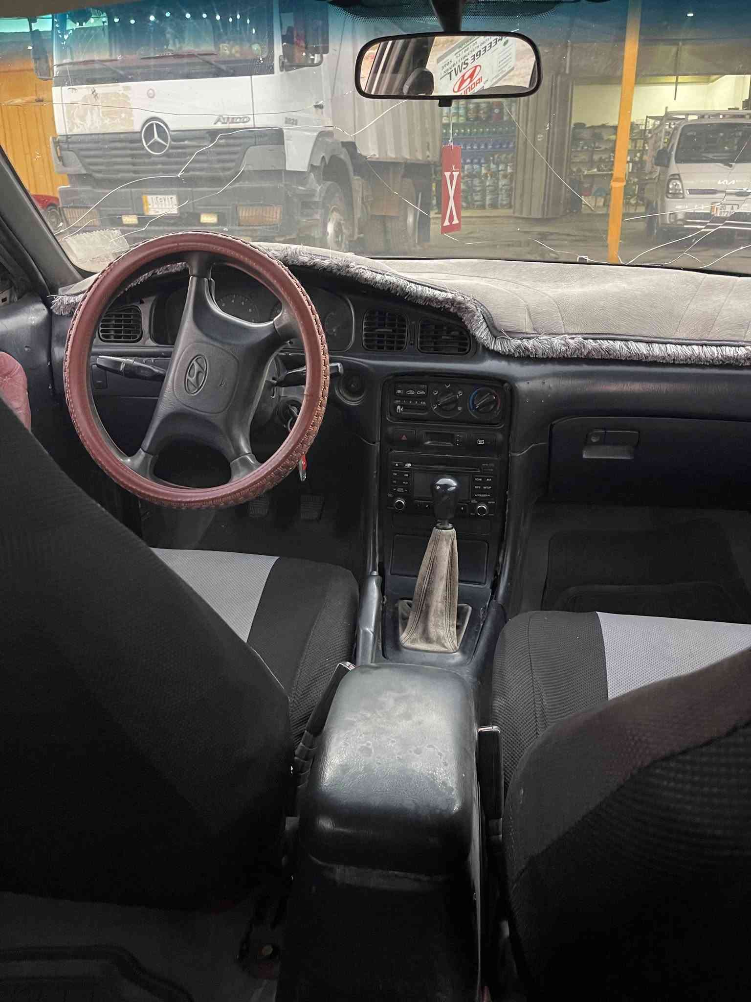 سوناتا 2
موديل 95 
محرك وگير شرط 
تحويل مباشر 
سيارة نضيفة وحلوة 
سعر 43 وبيهة مجال فقط للطيبين 
***********
