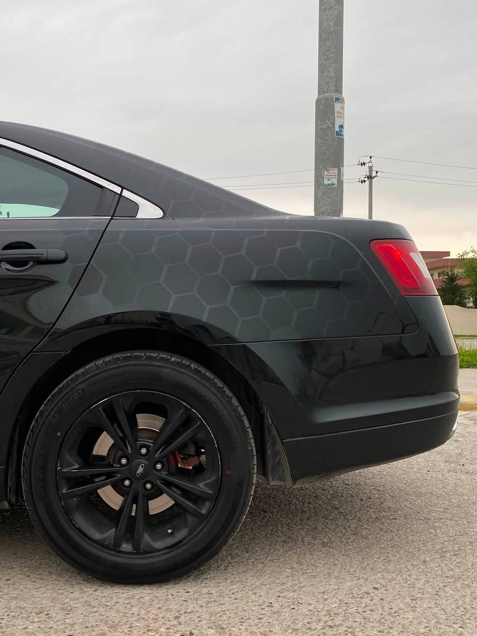Ford taurus 2011 sel
دوپارچه‌و یه‌ك په‌ڵه‌ بۆیاخ بێناو بێ ئێرباگ 
گێڕومه‌كینه‌ به‌شه‌رت
سه‌نه‌وی تا ٢٠٢٩ به‌ ناوی خۆمانه‌وه‌یه‌
تازه‌ پشتو پێشی داگیراوه‌ سه‌یاره‌كه‌ كامل مه‌سره‌ف كراوه‌ به‌شه‌رت سه‌یاره‌كه‌ هی مه‌عره‌ز نیه‌ هی ماڵانه‌ مه‌سره‌فی كامل كراوه‌ تازا چوار ته‌یه‌ی نوێی كراوه‌ته‌ سه‌ر تازه‌ جوتێك لایتی نوێی كراوه‌ته‌ سه‌ر 
سعر ٩٥ معامه‌له‌ شوێن ڕانیه‌-چوارقورنه‌.
***********
