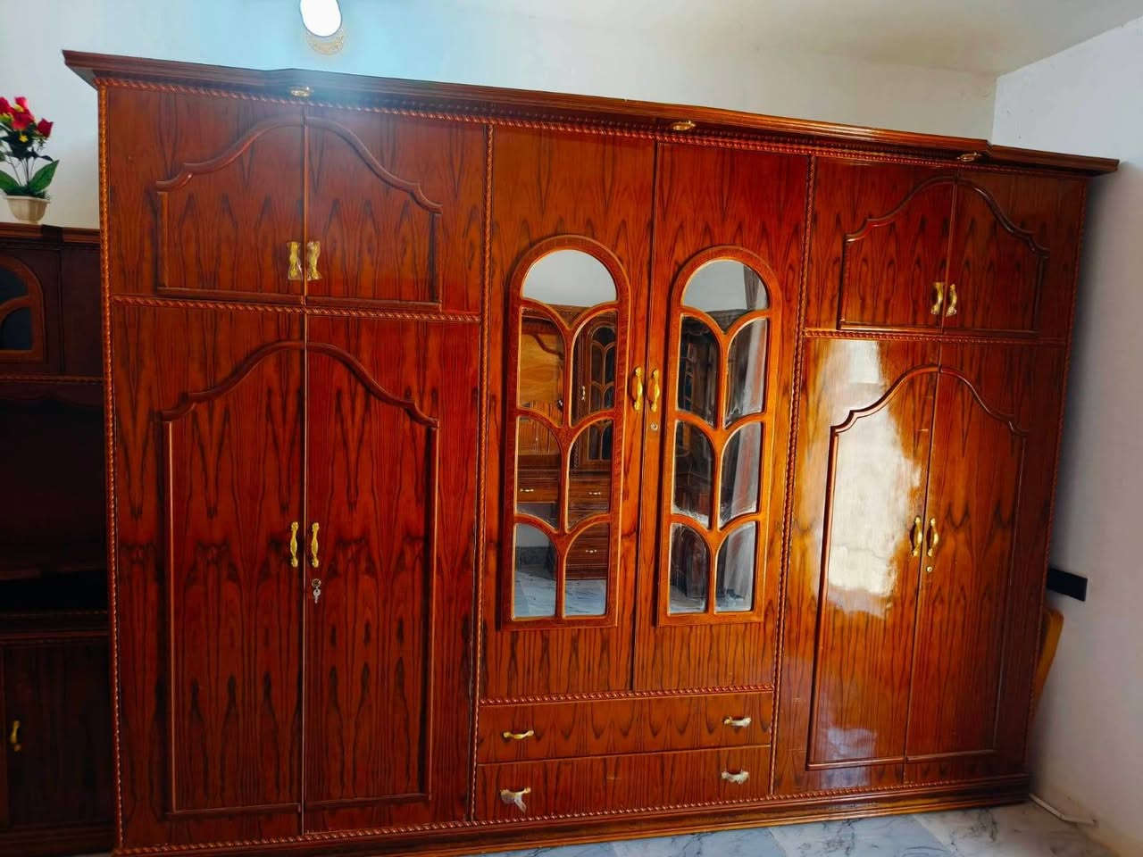 السلام عليكم غرفه للبيع اخت الجديده صاج عراقي حطاطه السعر 900وبيها مجال بصيط  مكانها الفلوجه ***********
