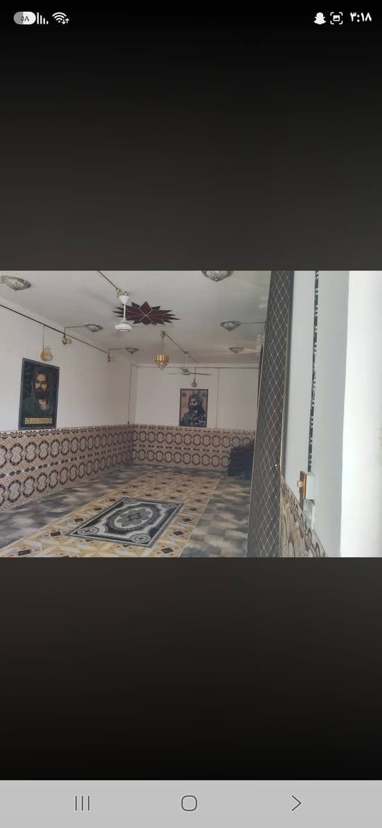 بيت طابو زراعي سند ٢٥
المساحه ٥٤٠ متر
المدحتية/حي بابل الزراعي
يتكون من ٣ غرف 
٤× ٦ متر اثنان والثالثه ٤×٦ متر 
مع سويت حمام 
الصاله ٤×١٨ متر
مطبخ ٤ ×٦ متر
الاستقبال ٤×١١ متر 
صحيات داخليه وخارجيه كبيره
البناء طابوك درجه اولا 
البناء عكاده والطارمه صب كونكريت 
السعر ٨٥ مليون وبيه مجال للتفاوض 
للاستفسار والاتصال على الرقم التالي ***********او مراجعه مكتب دلاليه سيد عيد للعقارات شارع ٦٠ مقابيل اسواق ابو العبد شارع علي قماره
