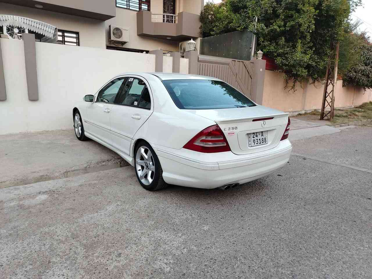 مارسيدس بينز AMG SPORT
الحجم C230
الموديل 2007
دهوك سنوية 2030
شرط التحويل
المكان الموصل
المحرك 6سلندر 🚀🚀
الكير اوتوماتيك
تبريد شرط ثلج 🥶🥶
غرفة جلد وضع شركة +كراسي كهربائي +تحكم كهربائي +خزن ميموري٠
ويل كب تو سايز رياضي أصلي شركة
أستيرن تحكم كهربائي
سلايت كهربائي فوول تحكم
السيارة فوول فوول مواصفات
برده خلفية كهربائي
السعر 107ورقة
المكان الموصل
***********
***********
