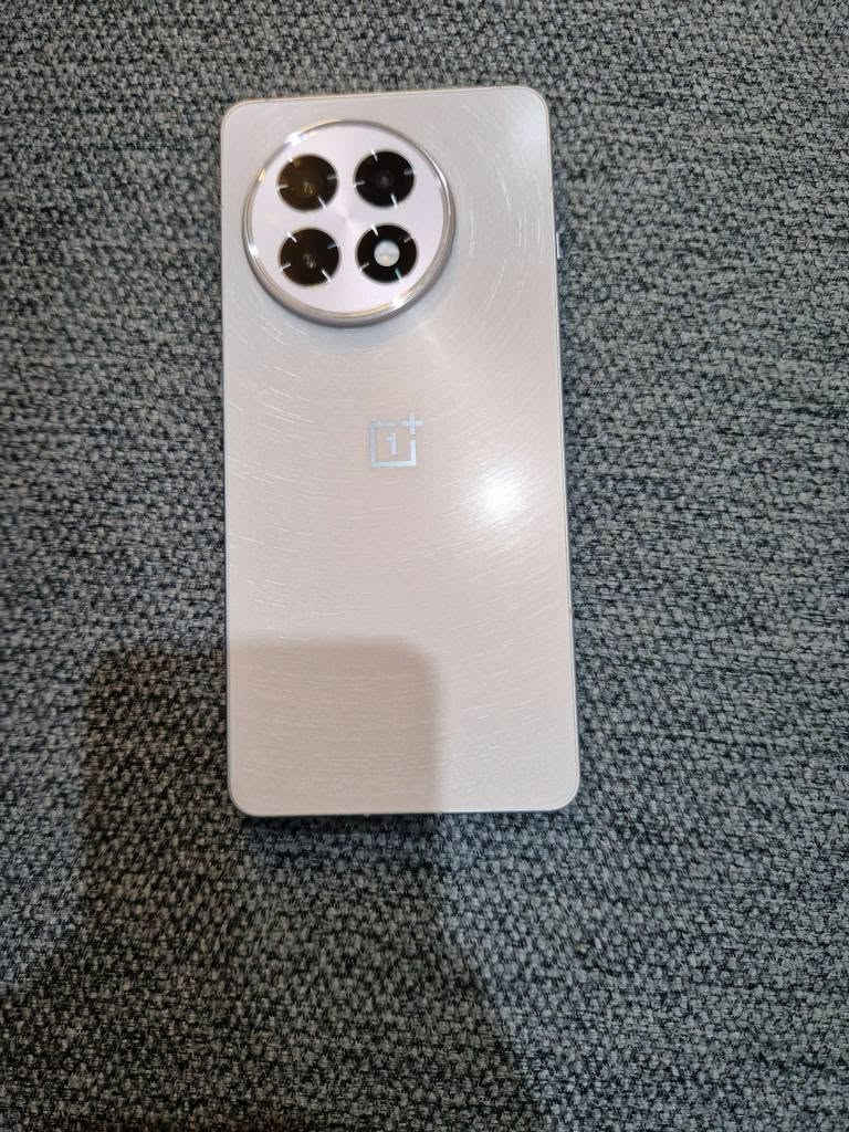 OnePlus 13r
دودانە بەردەستن بێ شوخت
بێ ئەشیا
یەکیان رام ١٦ ، ٥١٢ نرخی ٥٨٠ هەزار
ئەوی تر رام ١٢ ٢٥٦ تەنها ٥٤٠ هەزار 
شازی مۆبایل لە هەمو رویەک
زەمانی هەمو شتێک 
شوێن هەولێر گەیاندن هەیە
*********** أربيل, العراق
