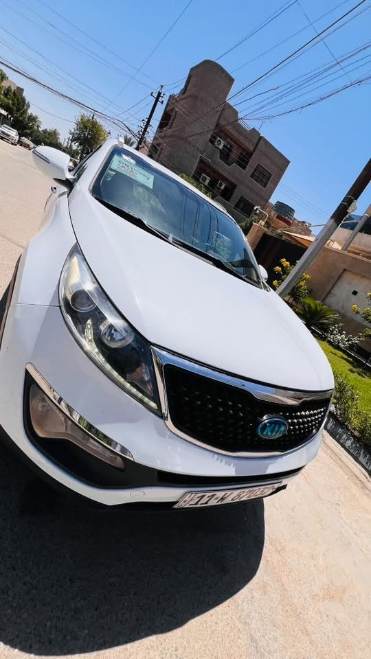 سبورتج خليجي موديل 15 
بيها نص باب وشويه 
واماكن بسيطة بارد
سيارة جاهزة بوجهك للشارع
رقم بغداد بأسمي
***********
السعر خاص او اتصال .📞
