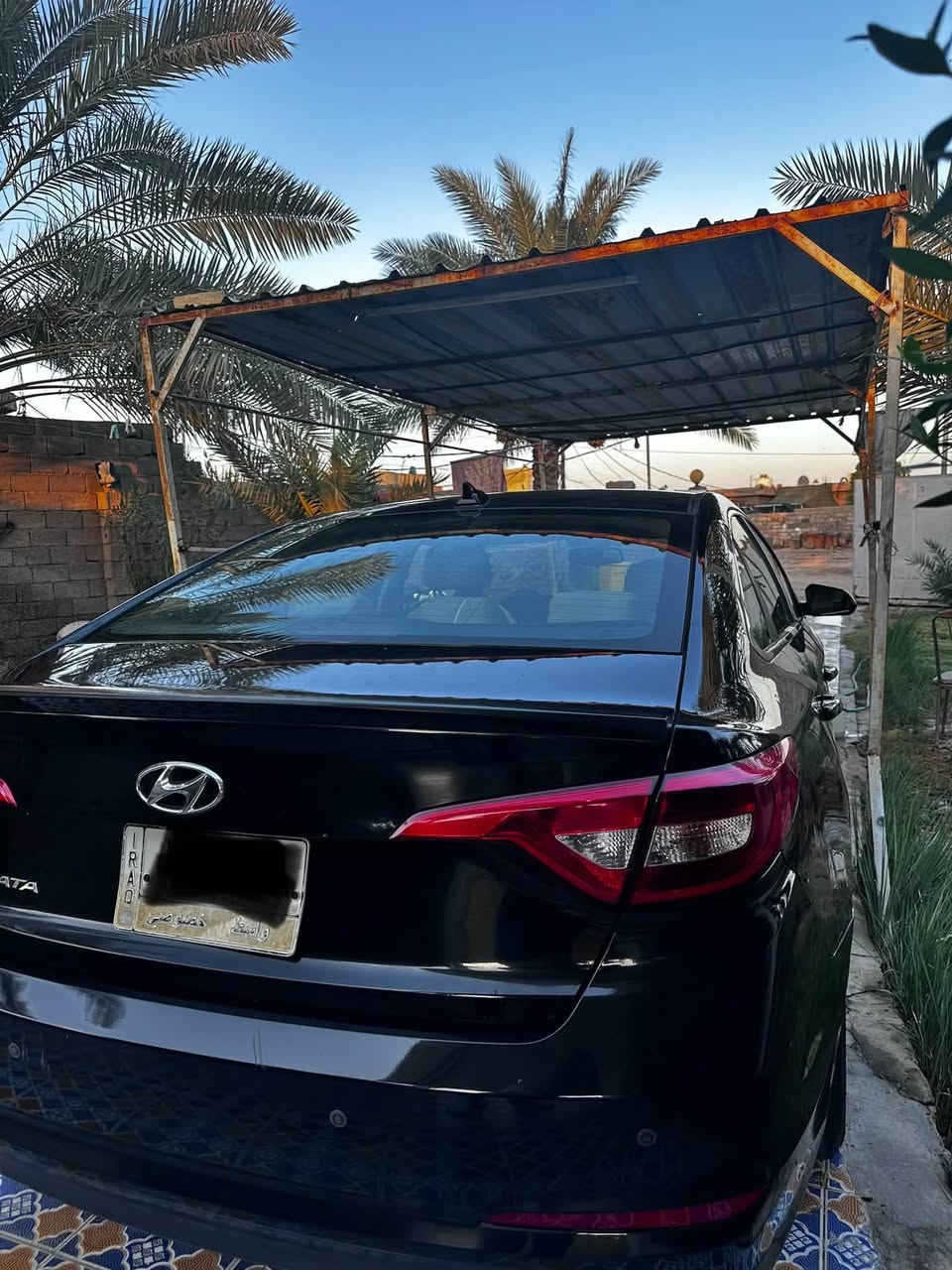 سوناتا 2015 شكل 2017  
السعر 100 وبيها مجال حك الجيه 
وارد امريكي  صبغ جاملغ وبنيد  ( بدون دواخل) كفاله لغد  وشاصي 
كير ومحرك وحداديه  و تبريد 1/1  لا تنقيص ولا تبخير 
 محرك 2400 Gdi 
مواصفات عاديه 
سنويه 2028 
هزه ما ساقطه 
العنوان/ واسط الكوت مركز المدينه 
***********
