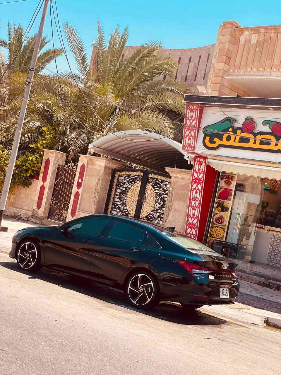 تحياتي للجميع للبيع انترا 2022 وارد أمريكي هايبرد                                                                         رقم بغداد حره بأسمي سنويه 2029                                                  مواصفات السياره.                                                    بصمه أبواب✔️.                                                           هاند بريك كهربائي بصمه ✔️.                                         ترحيب أبواب✔️                                                             بصمه تشغيل ✔️.                                                        لد أمامي ✔️.                                                                 لد خلفي ✔️.                                                                   لايت زنون 3 عدسات ✔️.                                            ويل كب حجم 18 مع تخم تاير جديد ✔️.               تحكم ب ستيرن ✔️.                                                    قياده ذاتيه - تحديد مسار - ✔️.                                شاشه كاربلي ✔️.                                                          كامره خلفيه دواره ✔️.                                                رادار أمامي وخلفي + نقطه عمياء ✔️.                      تدفئه بل كشنات ✔️.                                                وضعيات قياده (نورمال +سبورت +سمارت )         حادث السياره تبديل بنيد مع البدنه أماميه فقط الباقي كفاله عامه من كلشي السعر 128 مكاني الناصريه مركز ***********
