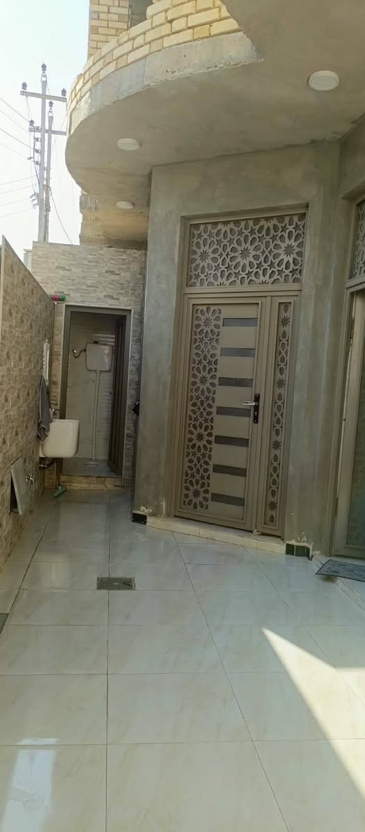 مكلف بالنشر
بيت بداية الزراعي وقريب على التبليط للبيع ركن طابقين كونكريت المساحة ١٥٠ م خنيطلة حي الزهراء  ٤ غرف الطابق الاول أستقبال وصالة كبيرة و غرفتين صحيات خارجية وداخلية ومنور  والطابق الثاني غرفتين صاله كبيرة جدا مجمع صحيات بناء جديد العام السطح كله اشتايكر طابق الاول والثاني نهاية الكراج عن المولده فرعين كله طابوك  هاي التفاصيل واليريد تفاصيل اكثر يتصل عله صاحب البيت هذا الرقم ***********
