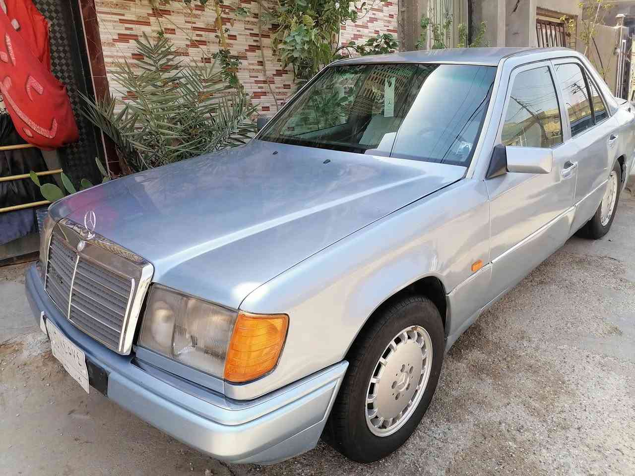 سلام عليكم البيع مارسدس دب موديل 92 محوره كير ومكينه 3000ام كلص اسود في فتيني تبريده عاطل فان سعره 50 وتفصيل اكثر عله اتصل رقم هاتف ***********
