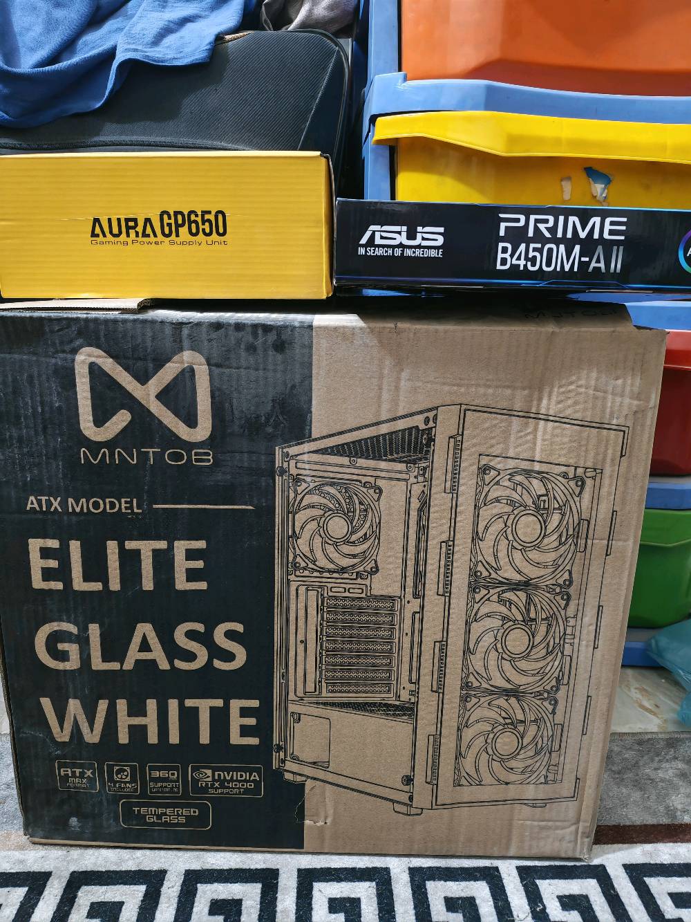 تجميعة 
3060 12 GB Vram

تخزين 1 تيرا 
رام 16 8×8
معالج 5600x 
مذربورد B450M Asus
مستعملة نظيفه السعر مليون و 400