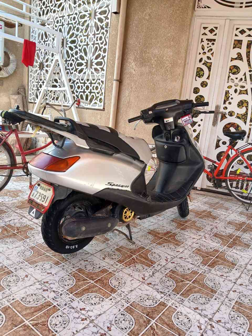 السلام عليكم سبيسي ياباني للبيع كفاله عامه برغي ما مفتوح شرط دراجه كفاله واحله من صوره شلعه ومعدل فول نعومه فول السعر خاص او رقمي ***********
