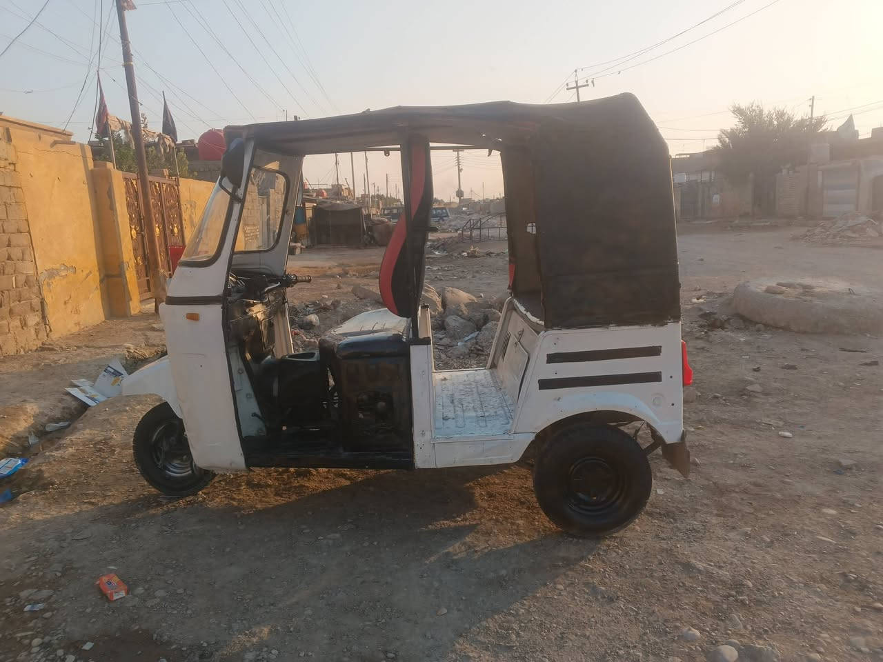 تكتك للبيع او باكستاني فحل  جاهزه كل نقص ما بيها  مكينه ستوته بلادي ما محور مكلف بالنشر الاتصال على الرقم رجاء 
‏‪***********‬‏ المكان كوت زويريجات
‏‪***********‬‏
