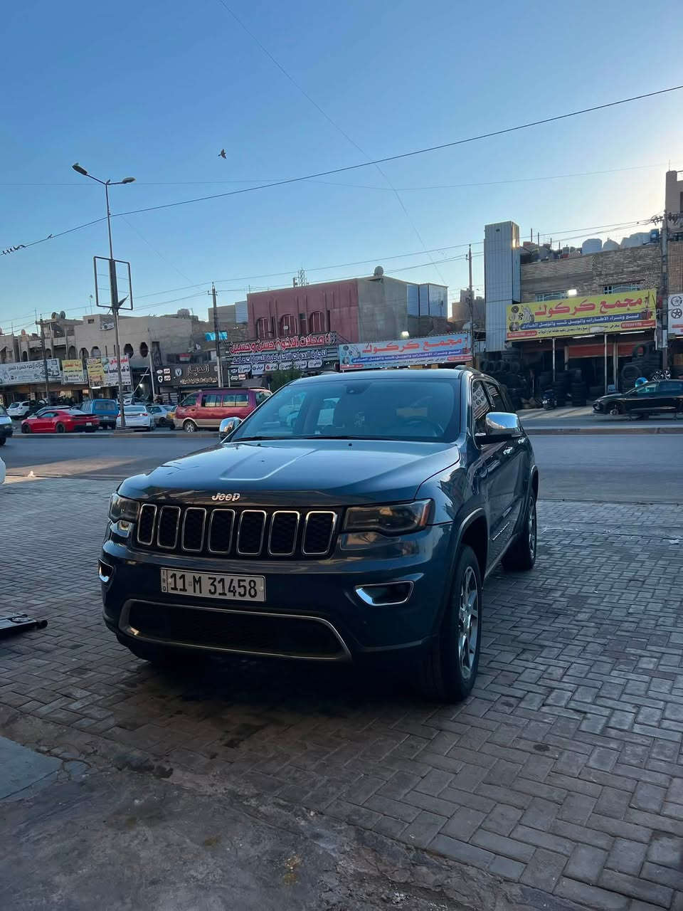 السلام عليكم Jeepموديل 2020 مواصفات لمتد حادثها جاملغ و بنيد  ايرباك راجع سستم  مكاني بغداد صور الحادث خاص السعر 210 و بيها مجال ***********
