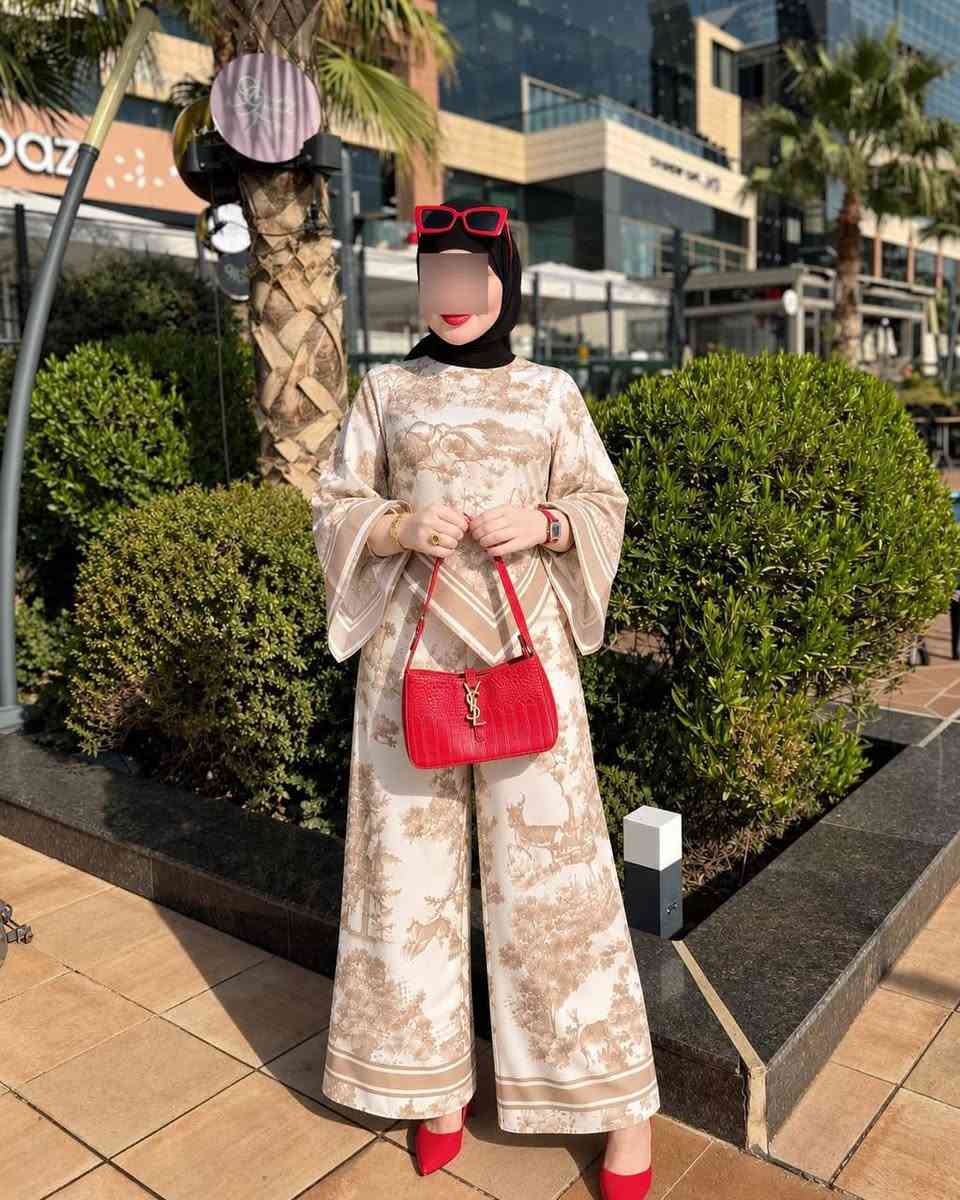حيل نازك بلبس يجنن😍😍😍 خامه دبي لقياسات 38-44-42-48-46 كل هاذ جمال بسعر 28 توصيل جميع لمحافضات
