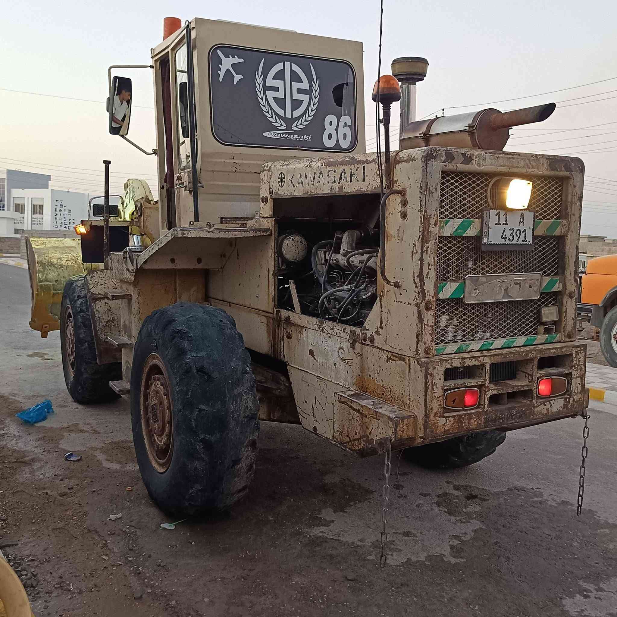 شفل للبيع صحراوي موديل ٨٦رقم بغداد انكليزي بسمي جاهز عل فحص راديتر جديده كهربايات كيله كير تركم محرك اكسنات فول ***********

نص مكتوب في الصور:
- ***********
- ***********