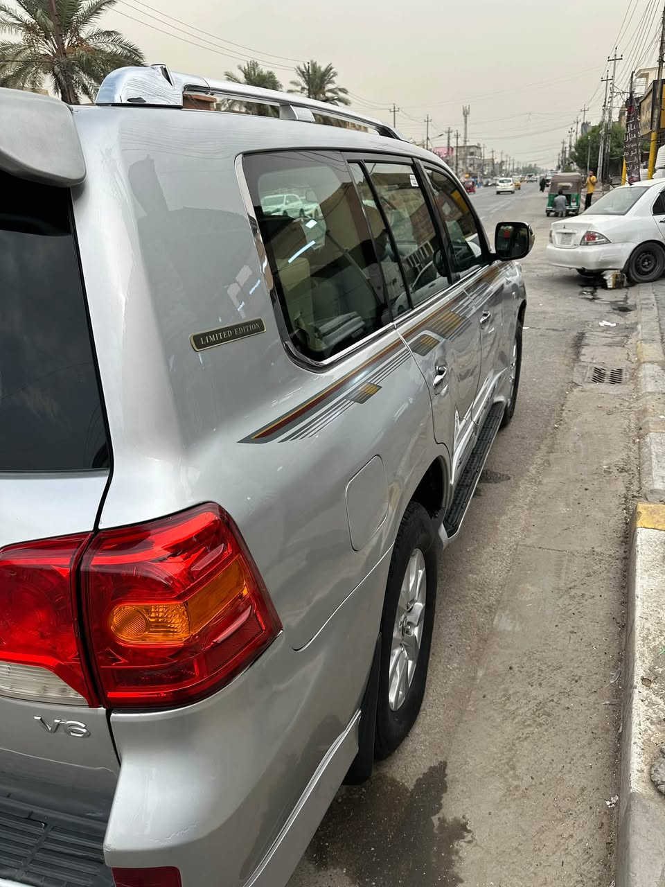 لاندكروز • ٢٠١٠ • كفالة