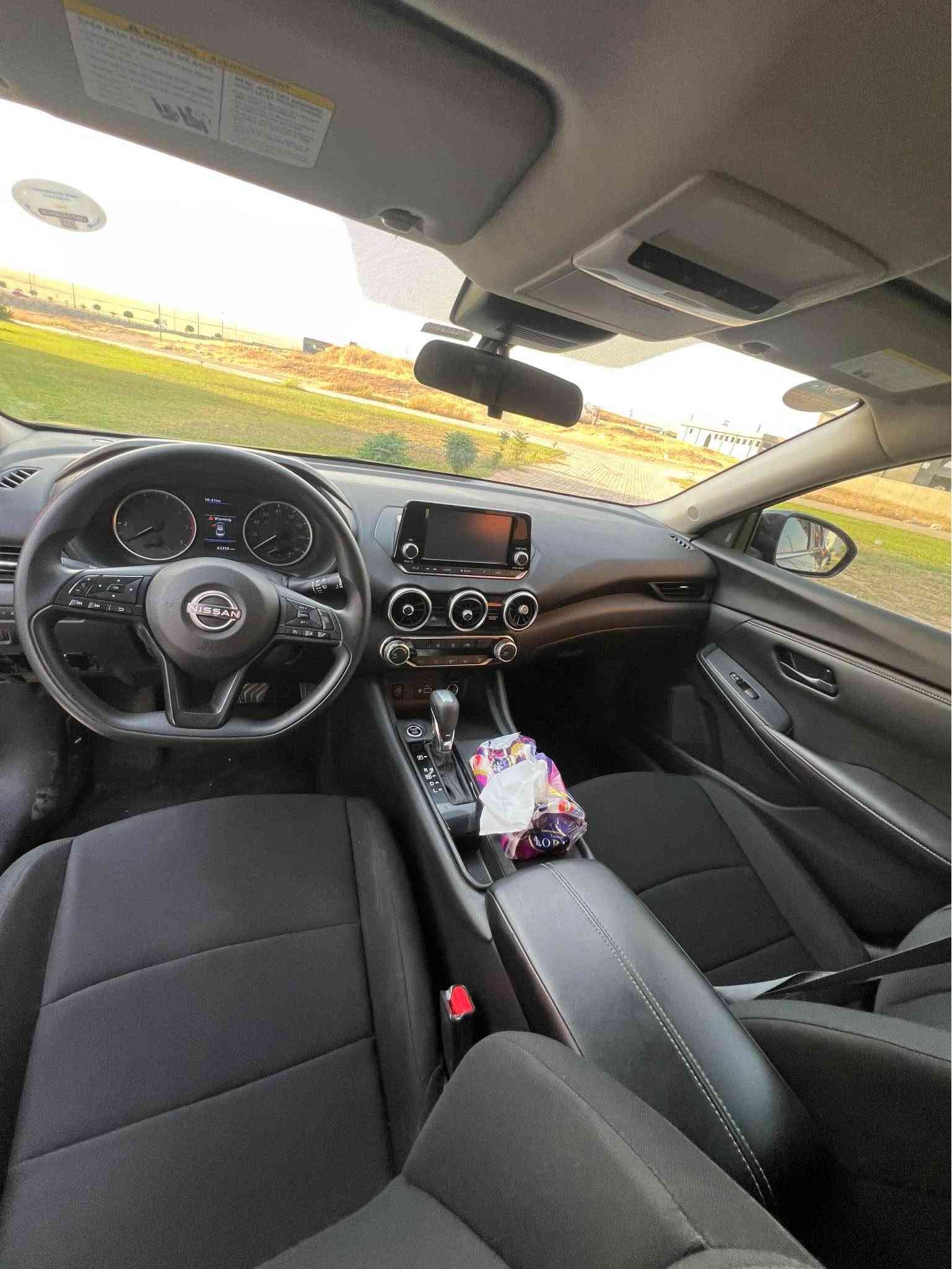 ***********
Nissan sentra 2024 
 سي بارجه سبوخ بي داخلي 
گئر مكينه فحم رادار شرط 
جارر تا جديد  
يك  دينار مصرف تيدا نيه
شه رتي ره قه مه  سياره
سعر فول فول مناسب
*********** اكر, نينوى

نص مكتوب في الصور:
- 3N1AB8BV6RY222831