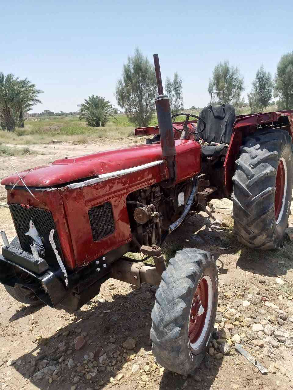 للبيع مكينه عنتر 71 موديل 88 بم ومحرك مجفة جديد هودرليك شغال باور فئات لمكينه جاهزه للعمل المكان بابل الشوملي الرقم ***********
