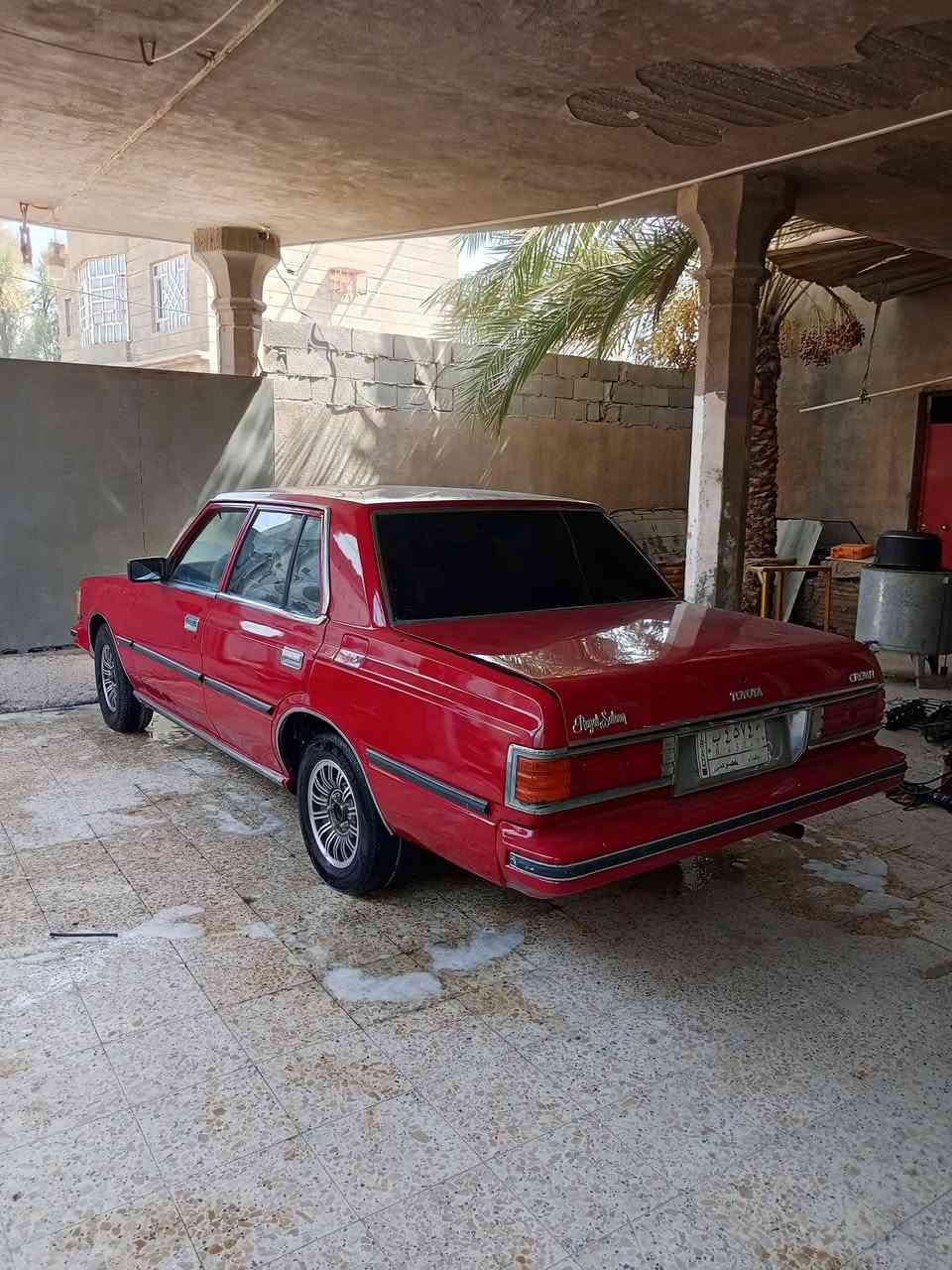 سلام عليكم كراون للبيع مديل 82 سياره بسمي جاهزه من كلشي مكينه كير تخم تاير كهربائيات حداديه  جديده مكاني البصره ابي الخصيب للعلم سياره رقم انكليزي. الاستفسار على الرقم ***********.      سعر 45 وبيه مجال قليل كلش
