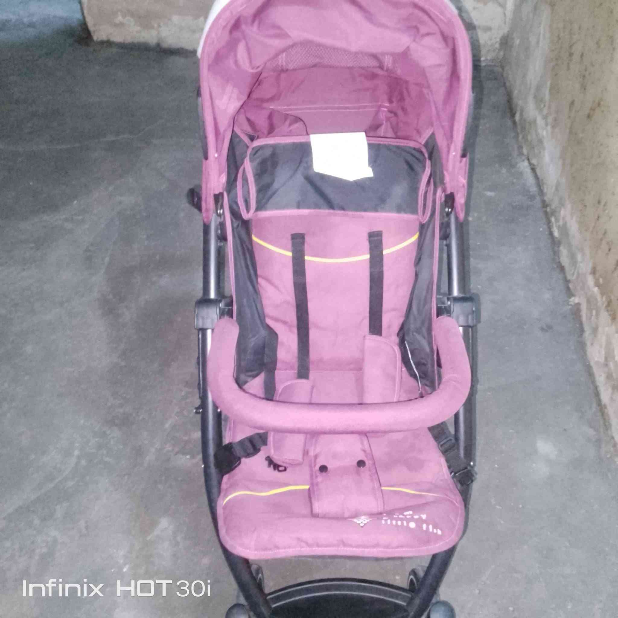 عربانه أطفال للبيع جديده
مامستعمله عنوان الزعفرانيه ‏‪***********‬‏
