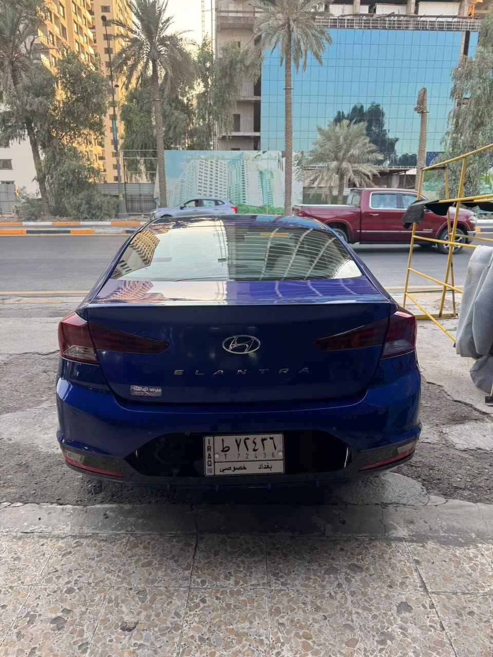 السلام عليكم  النترا ٢٠٢٠ خليجي كفاله
  فول مواصفات
بصمه تشغيل
بصمه ابواب
مكينه ٢٠٠٠ دوش
كير AT المرغوب
اشاير مري
رادار مري
ماشيه ٧٥ الف 
 بغداد الصالحيه
***********
السعر  ١٤٥ وبي مجال
