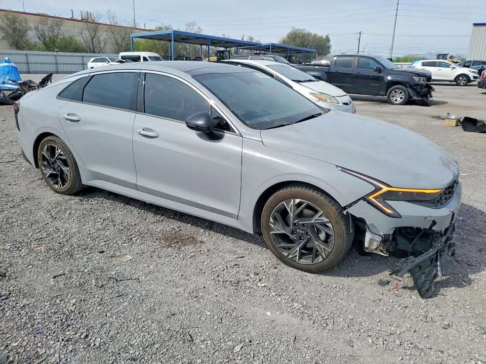 K5 GT_LINE 2025
اسبوعين وتوصل للعقبة اريد ابيعها بـ 164

امانة الله بنفس سعر الشراء من الشركة وصولاتها موجودة والشركة موجودة بس وصلت قبل ماكمل معاملة الشهداء ومادبرت فلوس الكمرك والرقم الي يريدها يراسلني او يتصل بيه 
*********** السيارة حلو حادثها وراسلت اكثر من سمكري ميصير بيها قطرة صبغ فقط بارد او pdr
