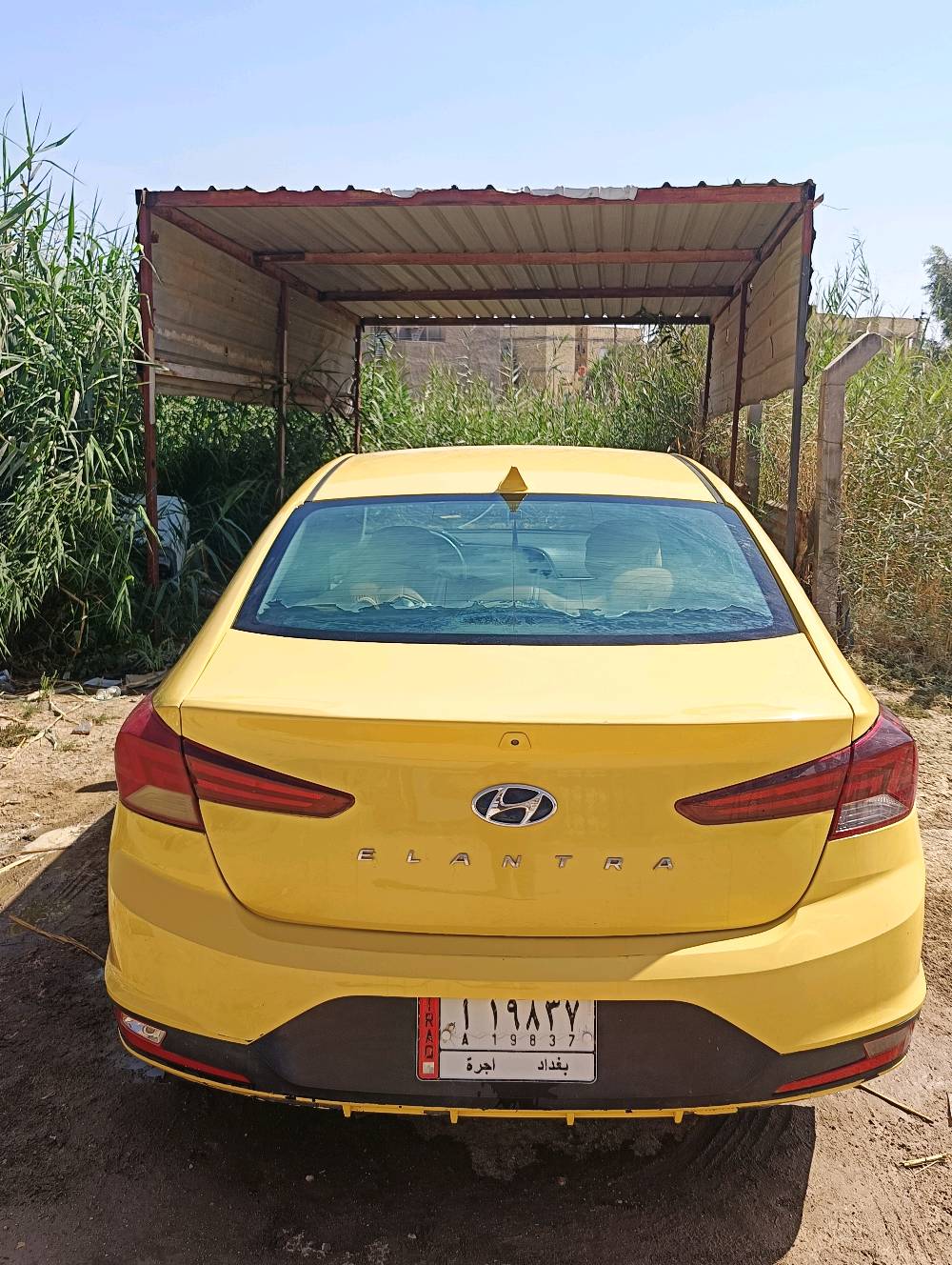 السلام عليكم 
النترا وارد امريكي 
موديل 2019
مكينة مفتوح 
محرك 2000
ماشية 77 الف م
مصفرة هيئة وغرامات
رقم بغداد 
السيارة جاهزة من كلشي
مكاني ديوانية 
للاستفسار على الرقم ***********