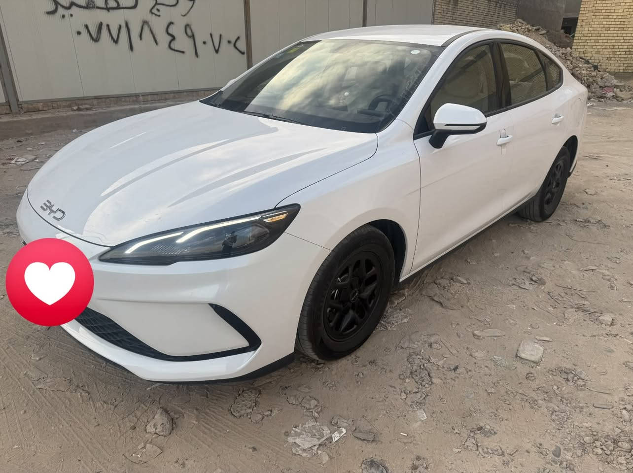 سيل 5 للبيع 2025ماشية 5800
2600 كيلو على بانزين و الباقي كهرباء مكفولة من كلشي عدا شخط اصغير بالدعاميه الخلفية وبعده دهن الشركة بيها داخل ابيض وباسمي تحويل ثاني السعر 22200 مكان السياره بغداد اليرموك 

***********
