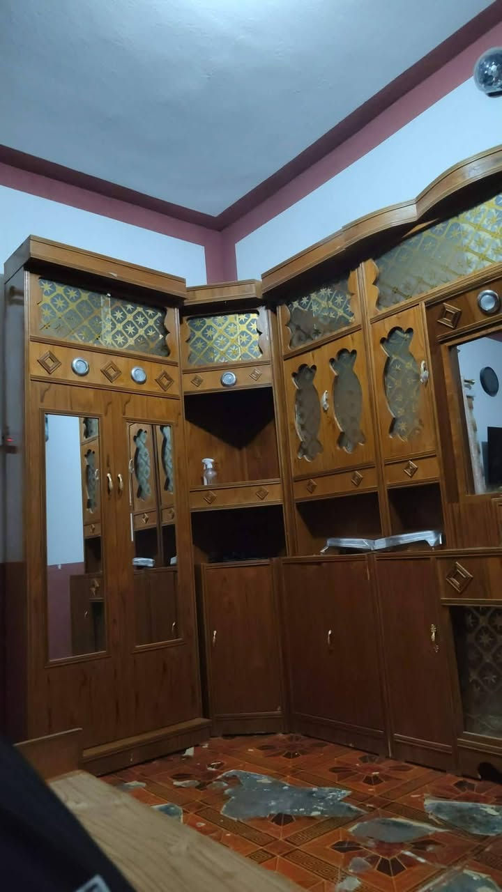 للبيع غرفة نوم  خشب صاج عراقي  نضافه  فول مستخدم قليل
عنوان الرمانه 
التواصل ***********
