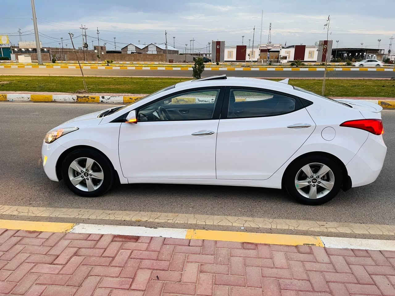 بسم الله يالله
للبيع النترا جديده ✔️ 
وارد خليجي ✔️ 
موديل ٢٠١٤ ✔️ 
رقم انبار تحويل مباشر ✔️ 
مكينه ١٨٠٠ دوش المرغوب لاتبخير ولا تنقيص شرط ✔️ 
صدر خلفي أمامي كله تمام ✔️ 
مواصفات فول الفول عده البصمه ✔️ 
تخم تاير جديد بطاريه جديده  ✔️ 
محرك كير ع شركه شرط والك الفحص ✔️ 
تبريد ثلج شرط كهربائيات كلوب ماكو نقص ✔️ 
اخوان سياره مكفوله كفاله عامه من تكشير وصبغ والتبديل عده بارد الي بلباب وسوناره مرفق بالمنشور ✔️ 
سياره جاهزه من جميع النواحي الف متصرف عليه ✔️ 
ترايك وين متريد وبلعافيه ع ياخذه ✔️ 
مكان السياره الرمادي ✔️ 
المسافه المقطوعة ٢١٠ الف ✔️ 
السعر ١١٧. ورقه وبيه مجال بسيط حك جيه ✔️ 
الشراي يتصل وبلخدمه ✔️ 
*********** ✔️ 
*********** ✔️
