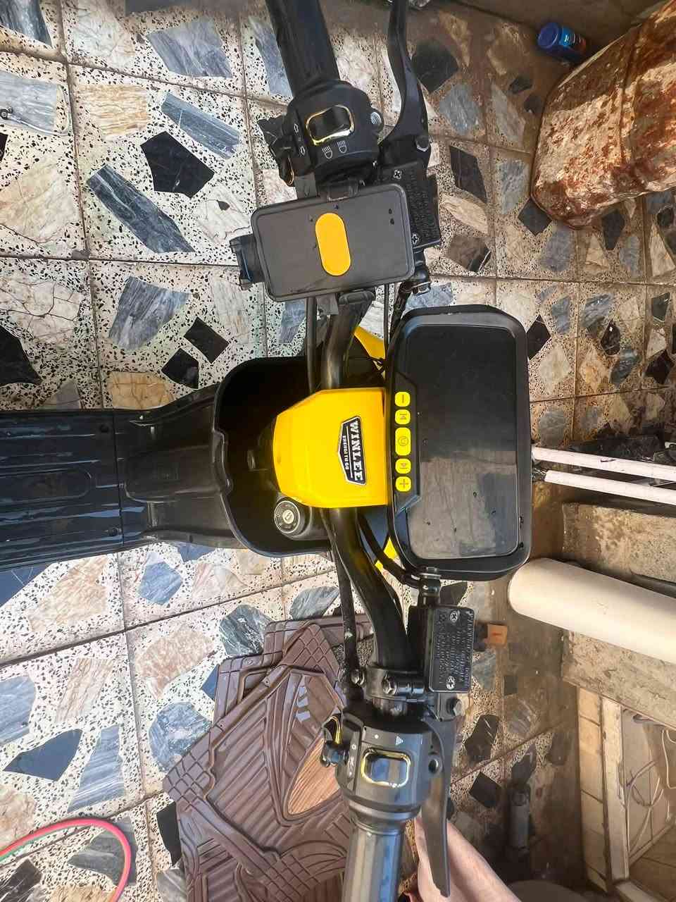 سلام وعليكم 

دراجه شحن ار تسعه للبيع بدون بطاريات 

السعر150
وتساب***********
