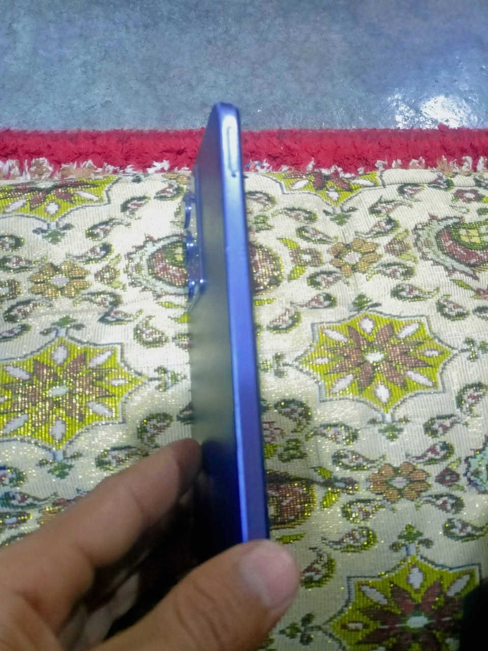 السلام عليكم ورحمة الله وبركاتة
جهاز للبيع الجهاز بي ضربه خفيفه ب الجانب وضربه خفيفه ب الضهر 
مثل ماتشوفون ب الصوره 
نوع الجهاز Realme C75X 
البطاريه 5310
الذاكره 256
رام 8
المعالج 
MediaTek Helio G81 Ultra 
مقام للماء والغبار 69IP 
يدعم الشحن السريع 45واط معه الشاحنه الاصليه
 والجهاز مستخدم 4اشهر 
السعر160
او ارواوس حسب القناعه ونوع الجهاز مالتك
اتصل 
***********

او واتساب *********** عله هذه الرقم 
ملاحضه الخاص مامفتوح مال هذه الحساب
