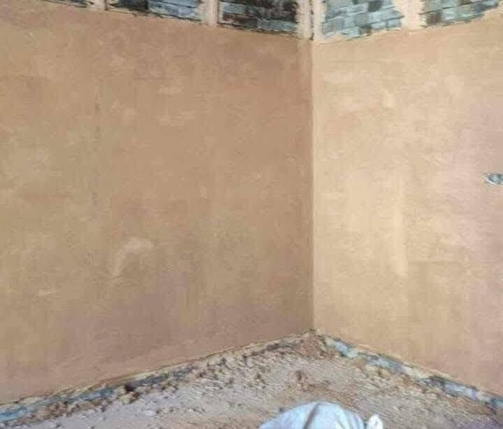 السلام عليكم
خلفه لباخ متفرغ شغل درجه اولى والتزام بلعمل 
لبخ جص . سمنت.  بورك . لبخ واجهات . 
لط داخل وخارج / 
***********
