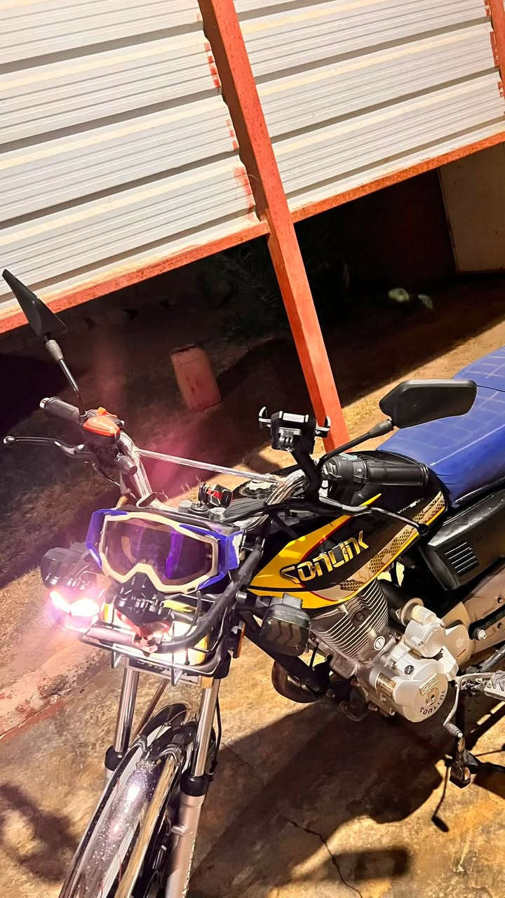 السلام عليكم دراجه 🏍️للبيع 💵 2025 
كهربائيات كلها شغاله شاشه شغاله 
شلعه ومعدل ⚡️نشاط خير  من الله 
كير دوار دراجه جديده بعدها السعر 650 💸
وبي مجال الستفسار 📞 ***********
