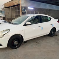 نيسان صني 2020 ماشيه 90 حادثه قطعتين السعر 93 وبيه مجال رقم بغداد 0772...