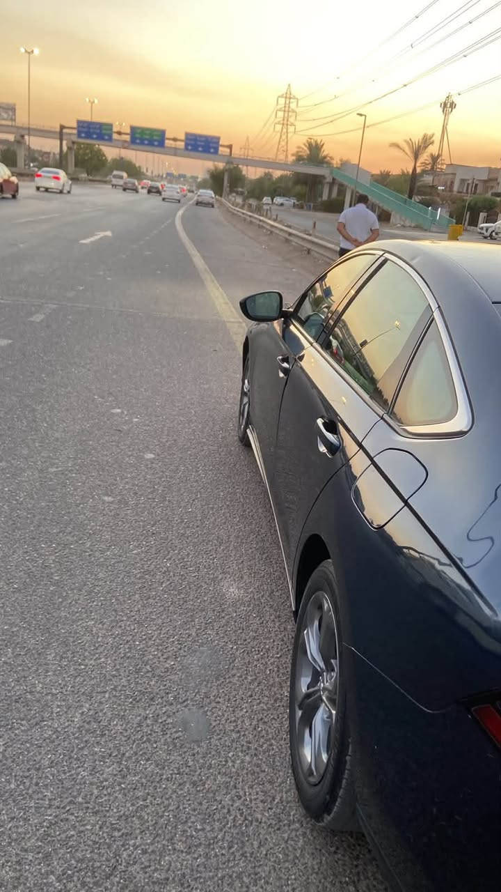 السلام عليكم 2024 وفول

هوندا اكورد

الموديل2024

الفئة:  ( فول مواصفات )

اللون : حبري رقم  بغداد  مميز

الممشى: 40 الف

الحادث : جاملخ وبنيد ودعاميه 

المواصفات : صندوق كهربائي

التحكم على المنحدرات

فتحة السقف

داتا شو

حساس المطر

نظام المفتاح الذكي

نظام فرملة الطوارئ

6 وسادة هوائية

المصابيح الأمامية ليد

عرض المعلومات على الزجاج الامامي التشغيل عن بعد شاحن لاسلكي

كشافات ضباب

رادار امامي توقف ذاتي

فرامل الوقوف الإلكتروني

وضع القيادة

نحذير من الاصطدام الأمامي

مثبت السرعة التكيفي

حساسات ضغط الإطارات

السيارة  بلادي ما بيها اي نقص

للتواصل  ع الواتساب

***********
