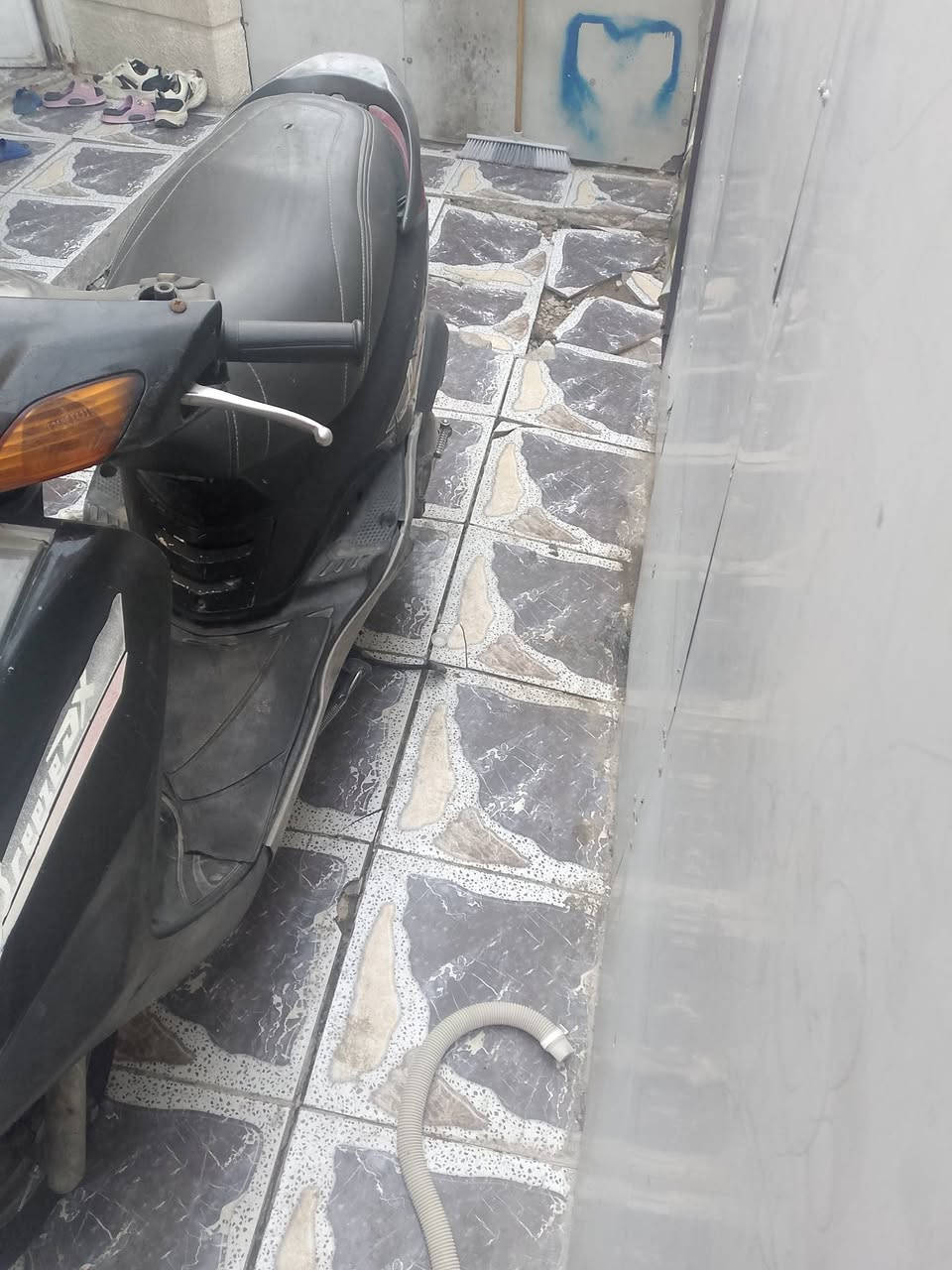 السلام عليكم دراجه يوماها بريز سرعه ١٤٠للبيع الدراجه نضيفه حيل شلعه ومعدل فول مكينه حلوه كهربائياته شغاله نكره سلف وهندر السعر ٤٥٠الرقم *********** المكان حي الجهاد

