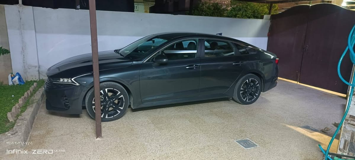 السلام عليكم عندي كيا فايف K5 سياره جديده مل بيت رقم اربيل شرط تحويل محرك كير شرط موديل 2022 ماشيه 54 مكان سياره موصل ساحل الايسر سعر على اتصال 
***********
***********
